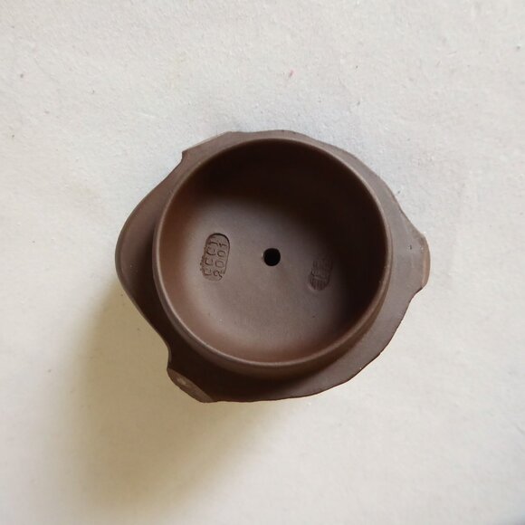 VINTAGE NEW TRADITIONAL CHINESE YIXING ZISHA TOAD FROG HANDMADE CLAY TEAPOT - Picture 11 of 16